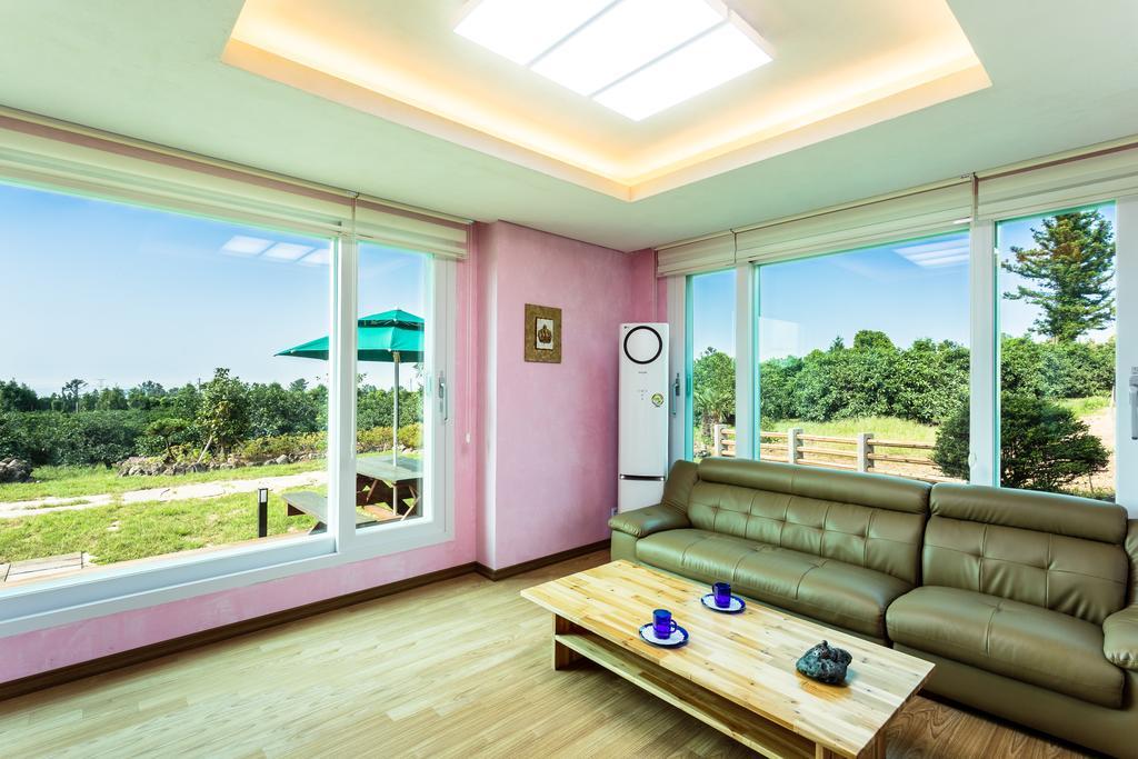 Banhakeura Pension Jeju Ngoại thất bức ảnh